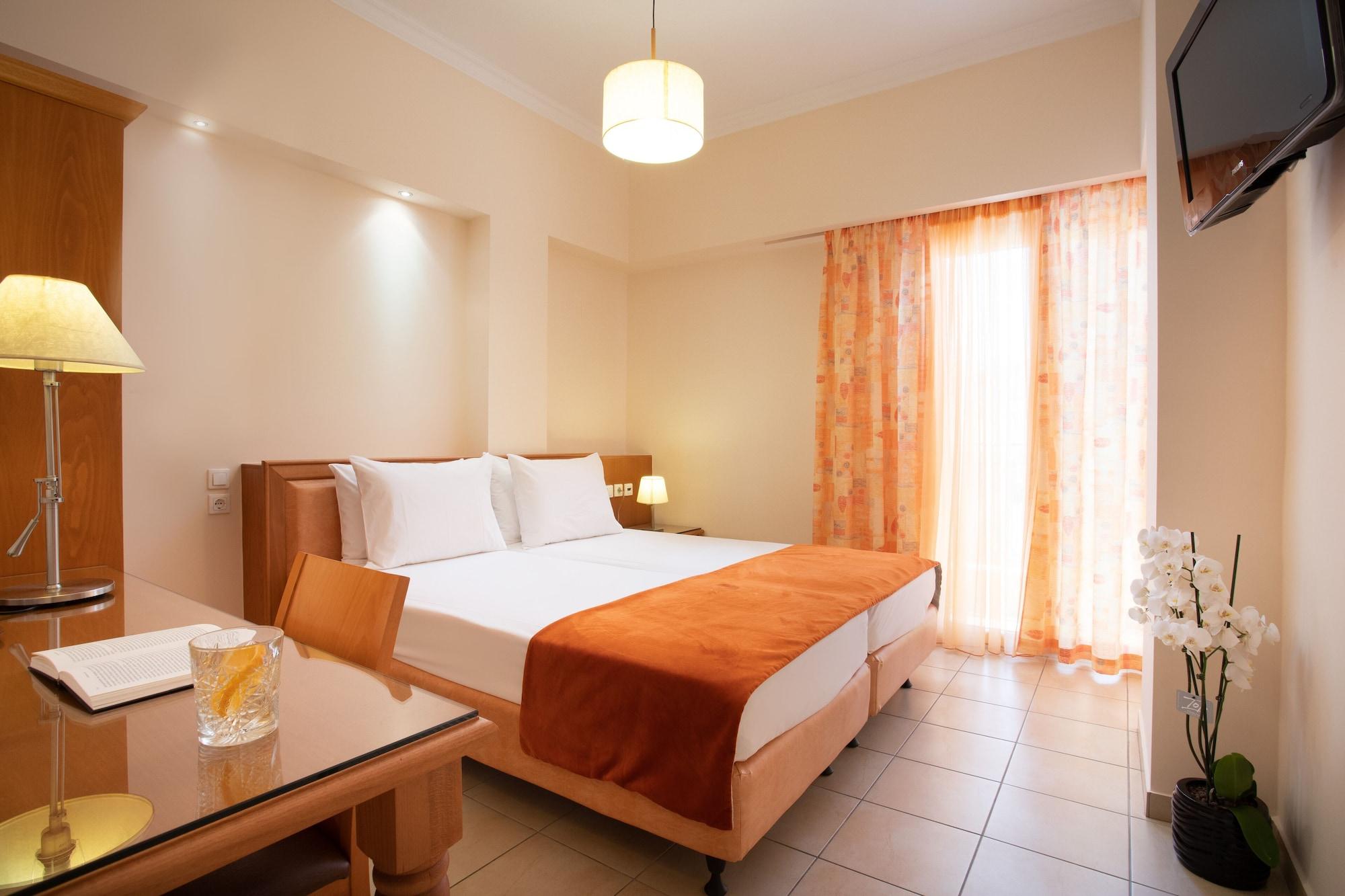 Pantheon City Hotel Gythio Exterior foto